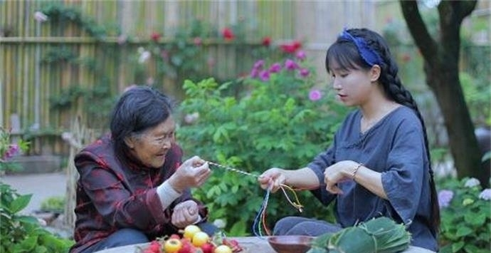 李子柒的生活理念_李子柒说生活技能是什么_李子柒的技能