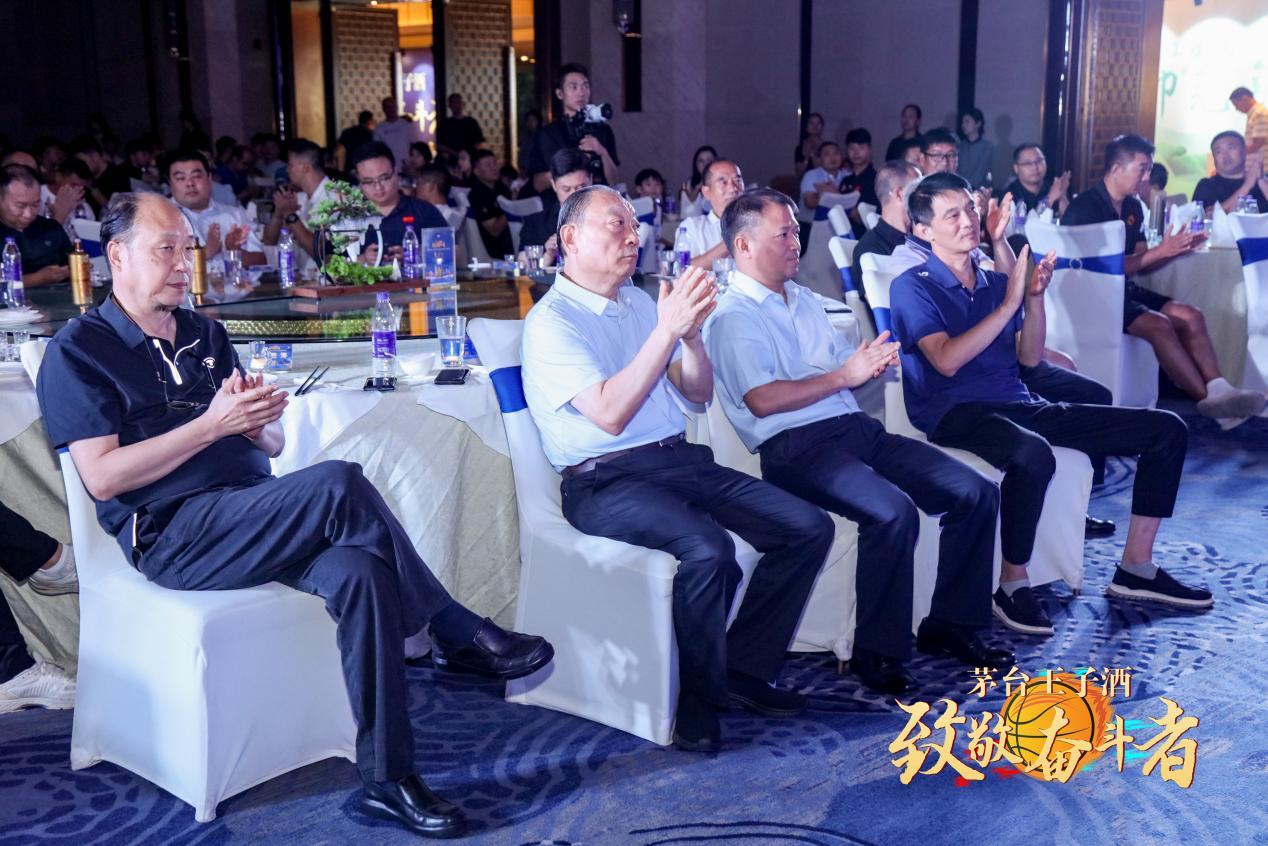 2021年篮球比赛冠军_篮球赛冠军喜报_2022篮球赛冠军地方