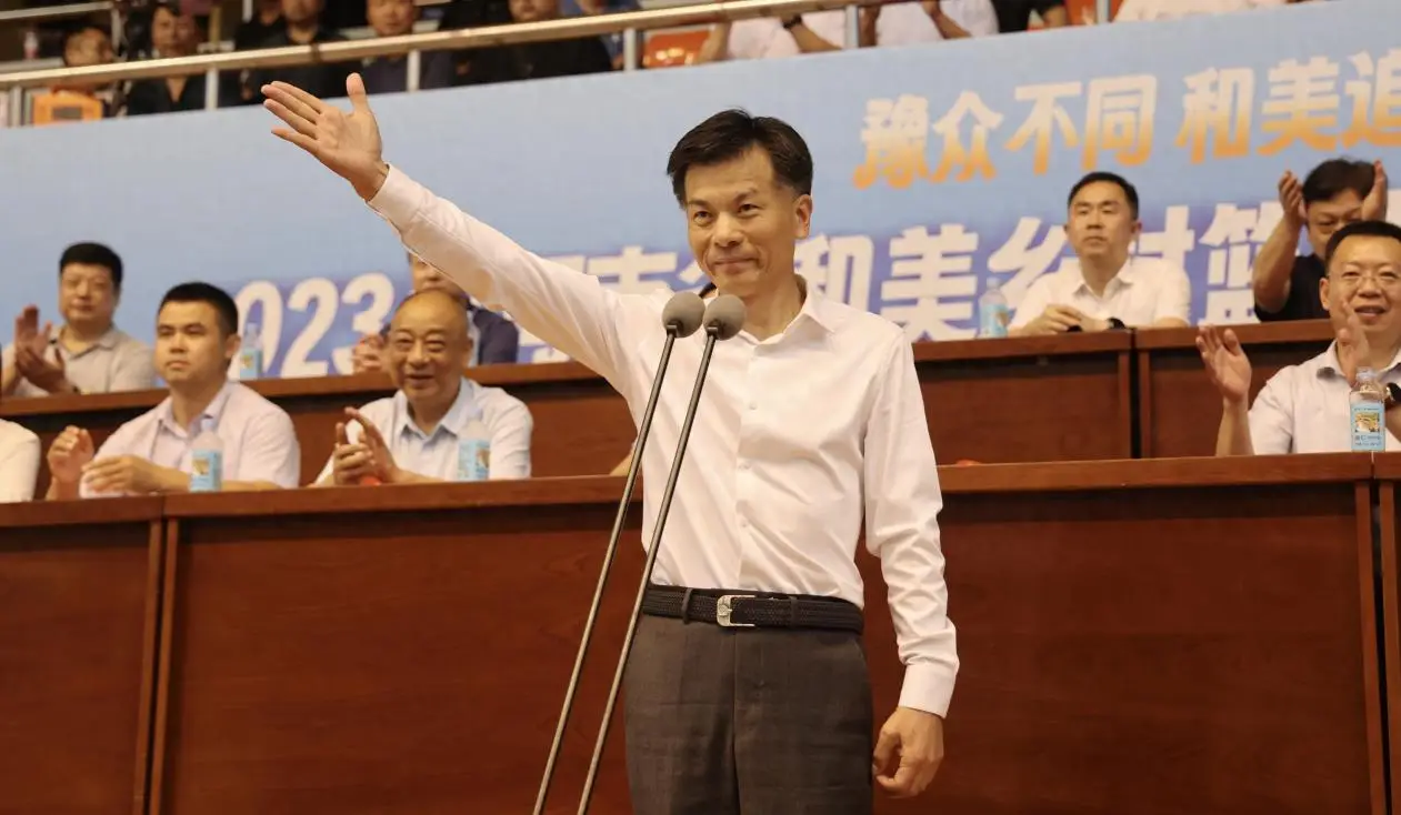 冠军篮球队_勺窝镇篮球赛冠军是谁_冠军篮球馆
