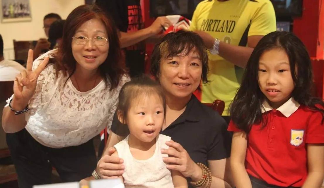 足球小姐亚洲冠军中国有几个_中国4个亚洲足球小姐冠军_足球小姐亚洲冠军中国是谁