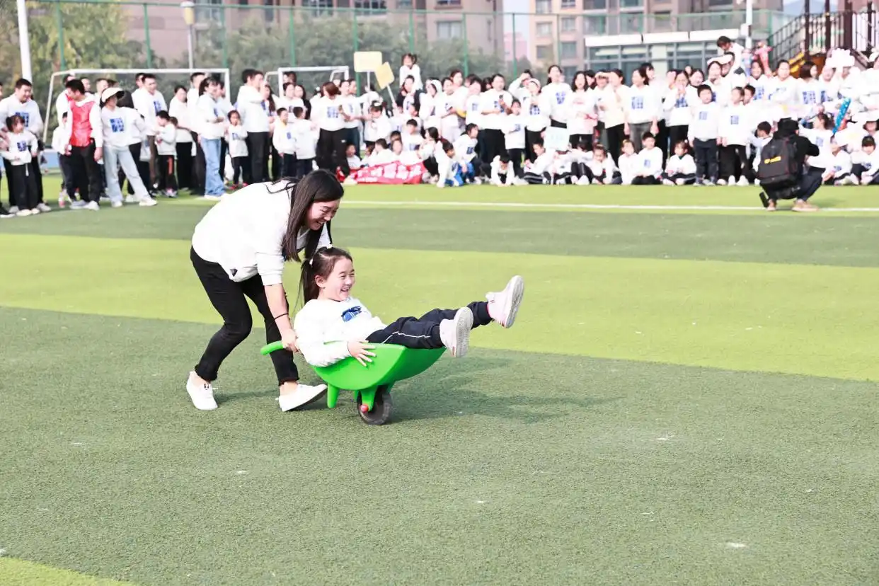 亲子体操游戏教案_小学生体操亲子活动_小学生亲子体育活动