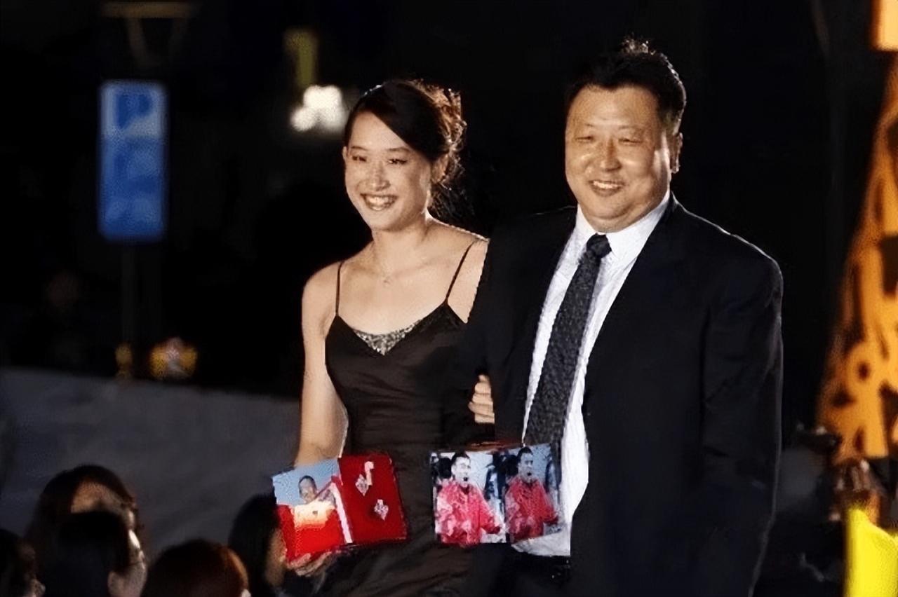 游泳教练冠军蝶泳是谁_蝶泳冠军游泳教练是谁_蝶泳金牌教练视频