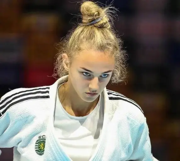 东京奥运会日本女子柔道_奥运冠军日本女会柔道冠军是谁_日本柔道奥运会冠军女